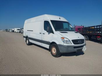  Salvage Mercedes-Benz Sprinter 2500
