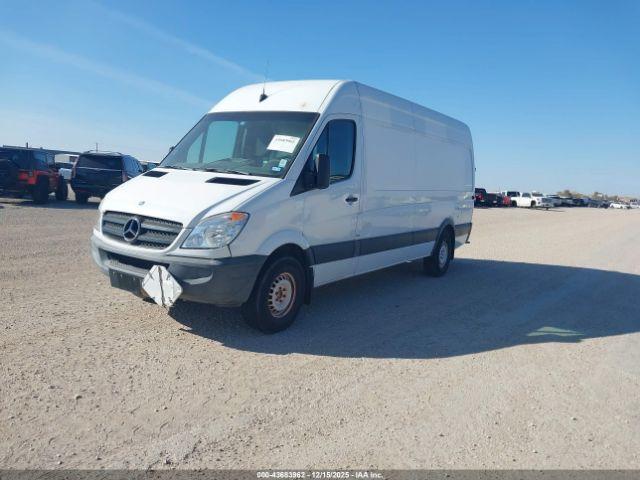 Mercedes-Benz Sprinter 2500 High Roof Image 11