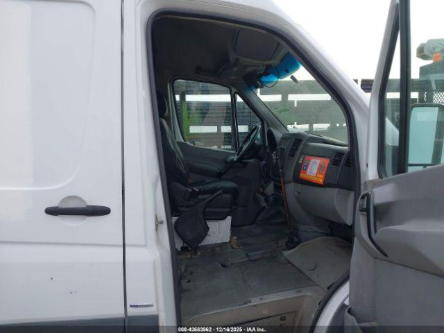 Mercedes-Benz Sprinter 2500 High Roof Image 12