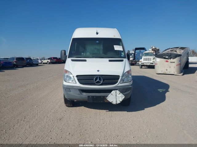 Mercedes-Benz Sprinter 2500 High Roof Image 5