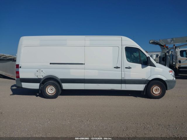 Mercedes-Benz Sprinter 2500 High Roof Image 13