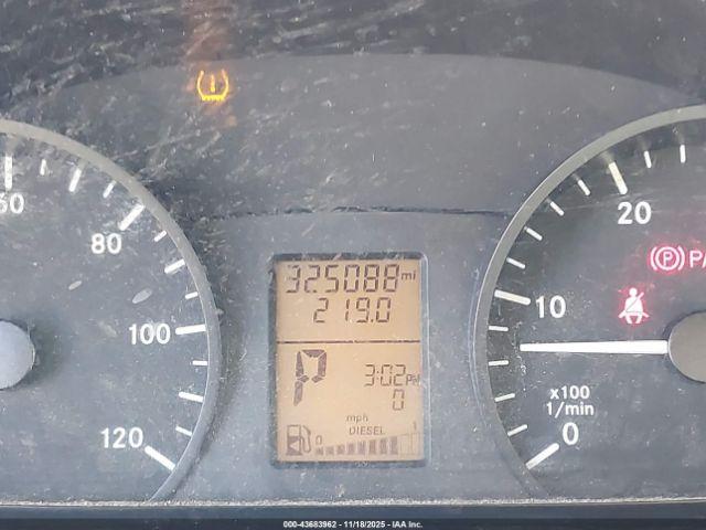 Mercedes-Benz Sprinter 2500 High Roof Image 15