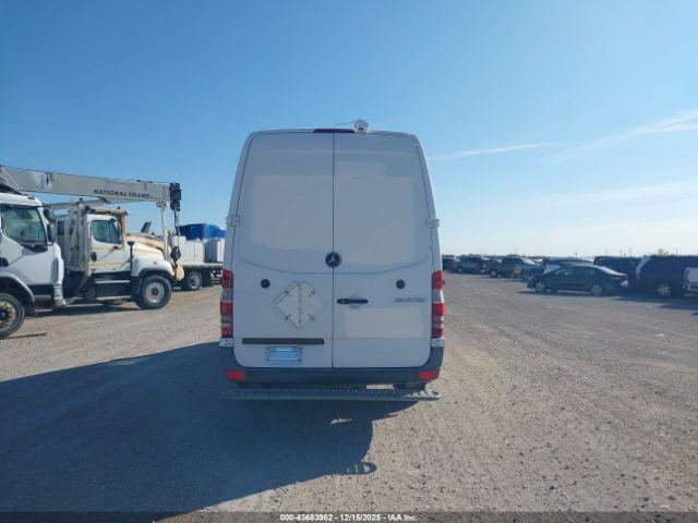 Mercedes-Benz Sprinter 2500 High Roof Image 14