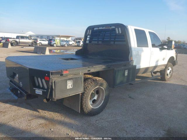 Ford F-350 Lariat Image 13