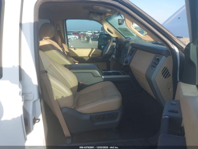 Ford F-350 Lariat Image 2