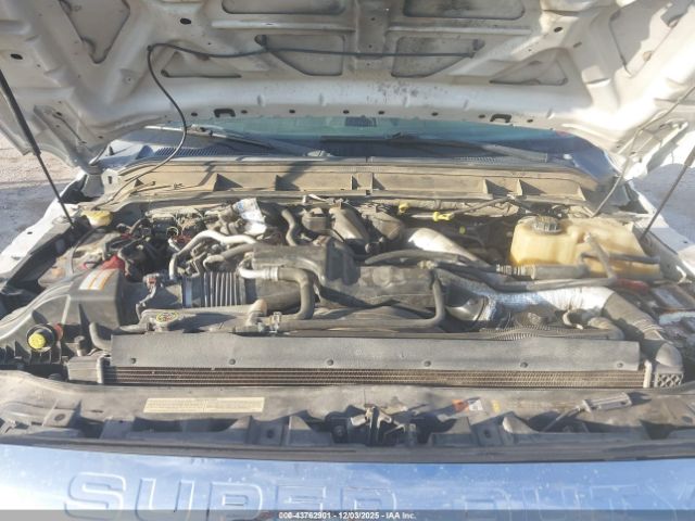 Ford F-350 Lariat Image 5