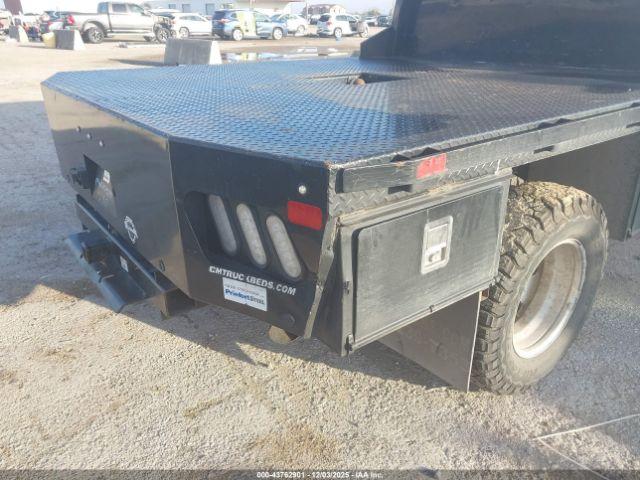 Ford F-350 Lariat Image 9