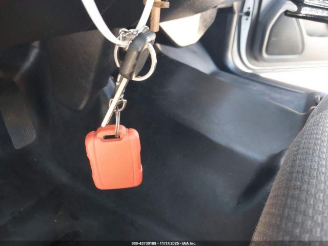 Chevrolet Silverado 1500 Wt Image 12