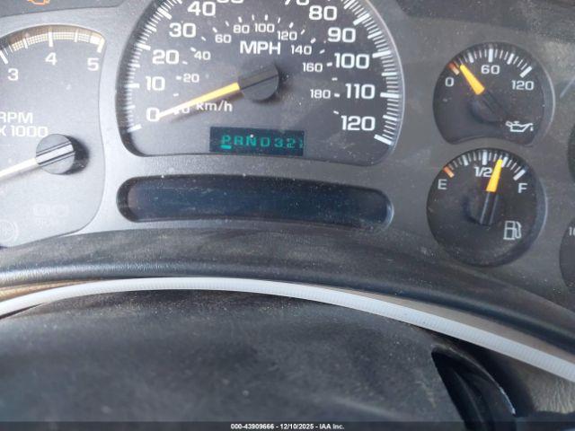 Chevrolet Silverado 2500 Ls Image 12