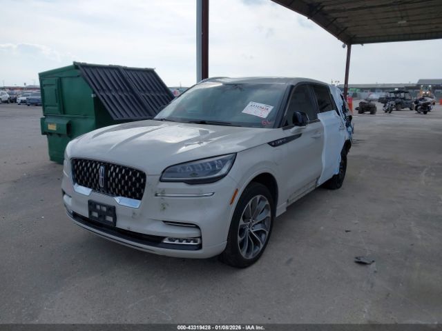 Lincoln Aviator Grand Touring Image 16