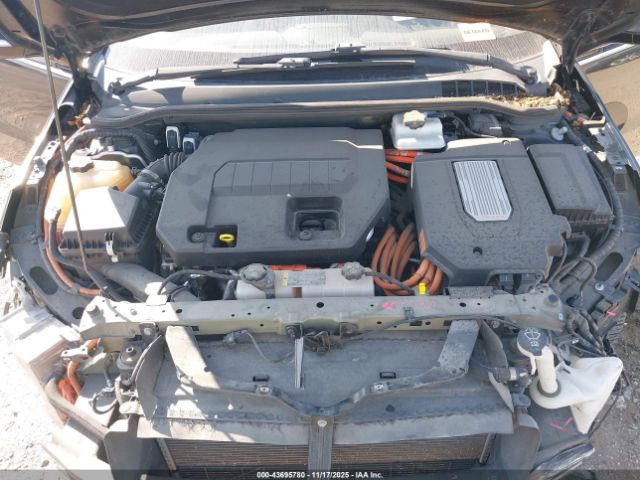 Chevrolet Volt Image 2