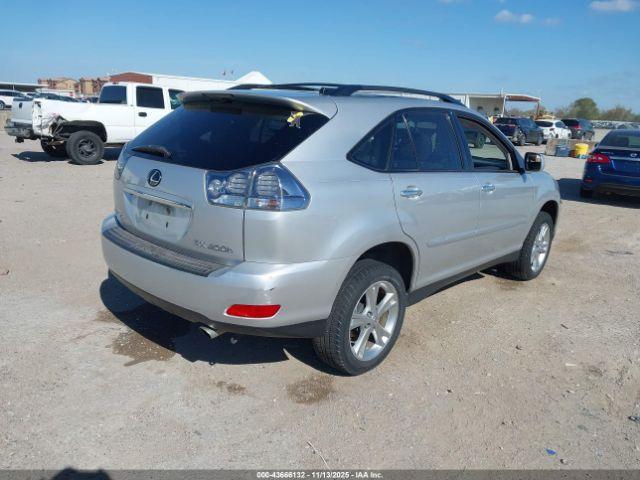 Lexus RX Image 3