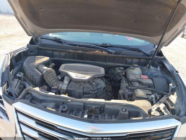 Cadillac XT5 Standard Image 8