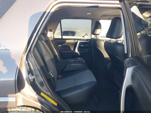 Toyota 4Runner Sr5 Premium Image 10