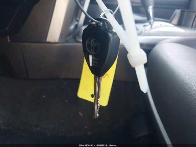 Toyota 4Runner Sr5 Premium Image 3