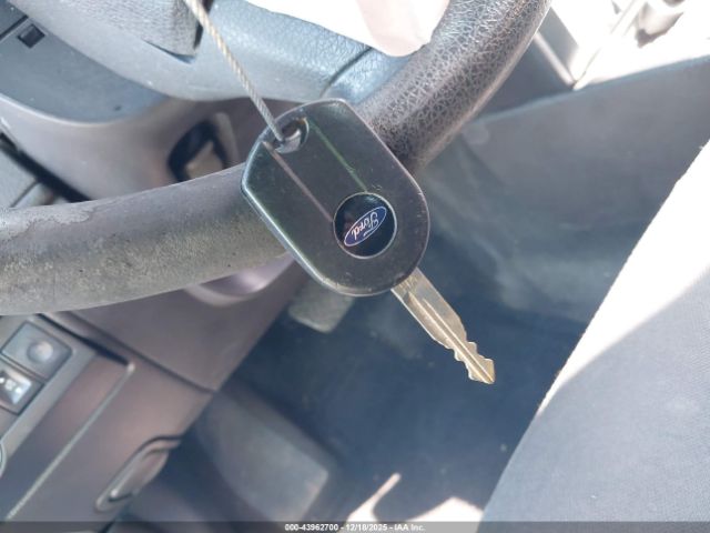 Ford Fusion Se Image 9