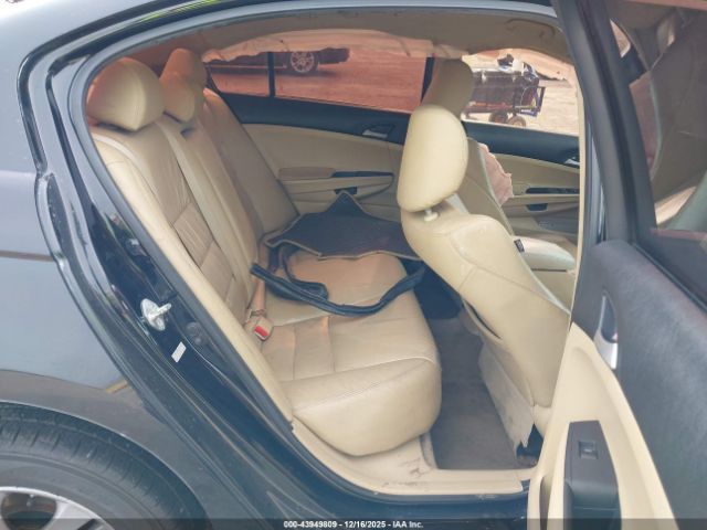 Honda Accord 2.4 Se Image 9