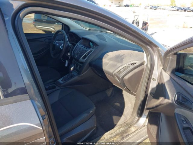 Ford Focus Se Image 10