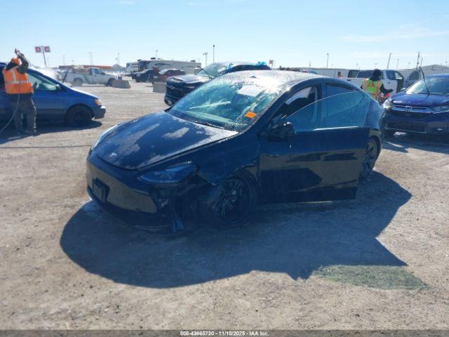 Tesla Model Y Long Range Dual Motor Rear-wheel Drive Image 2