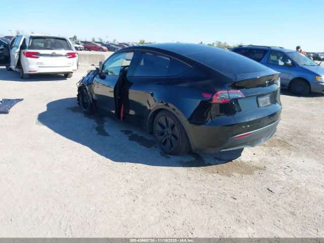 Tesla Model Y Long Range Dual Motor Rear-wheel Drive Image 3