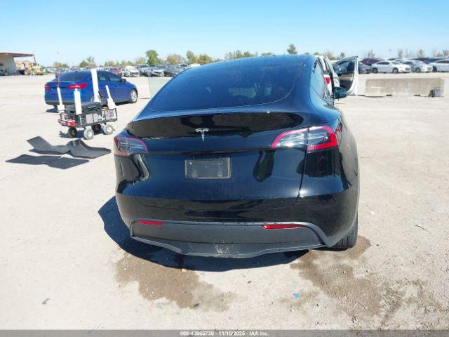 Tesla Model Y Long Range Dual Motor Rear-wheel Drive Image 13