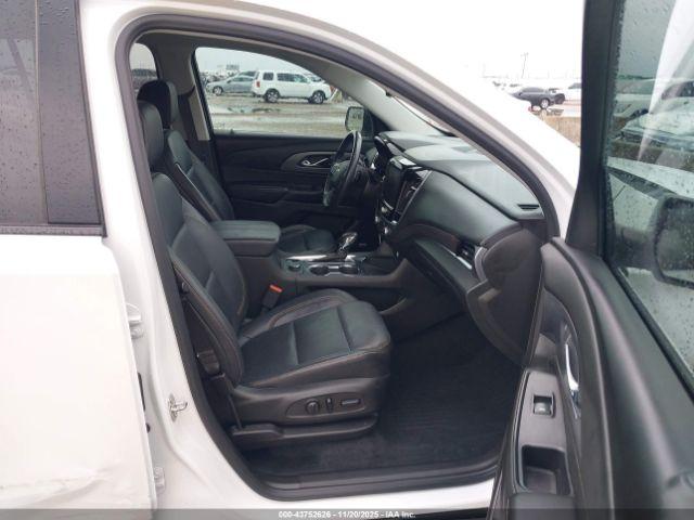 Chevrolet Traverse Fwd Premier Image 3