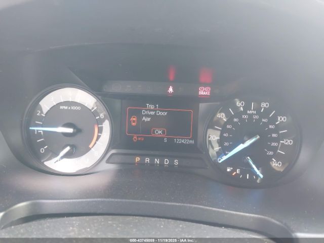 Ford Explorer Xlt Image 16