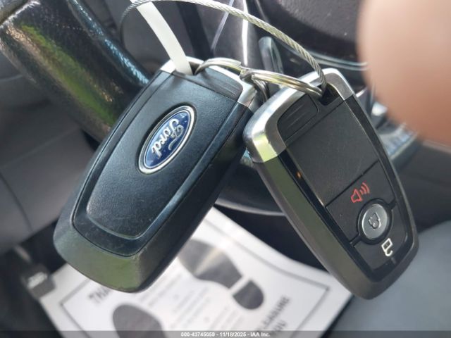 Ford Explorer Xlt Image 11