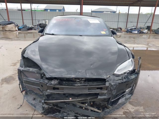 Tesla Model S Image 19