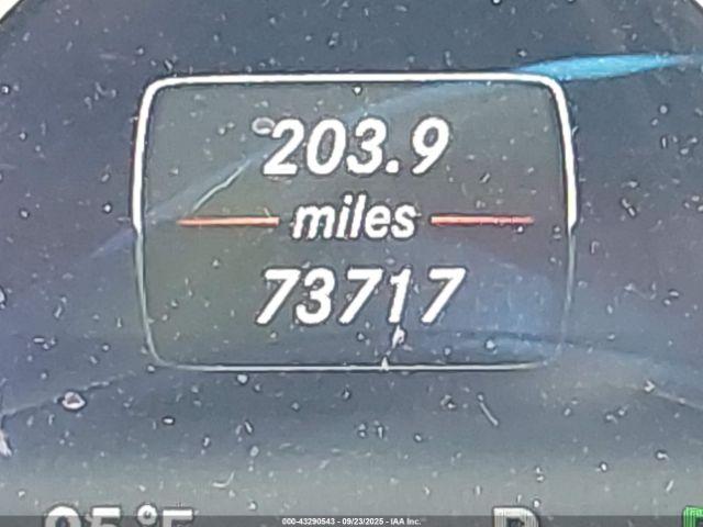 Mercedes-Benz E-Class Image 14