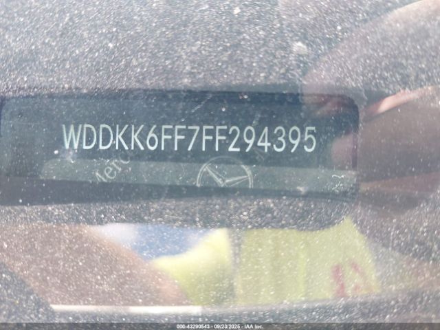 Mercedes-Benz E-Class Image 17