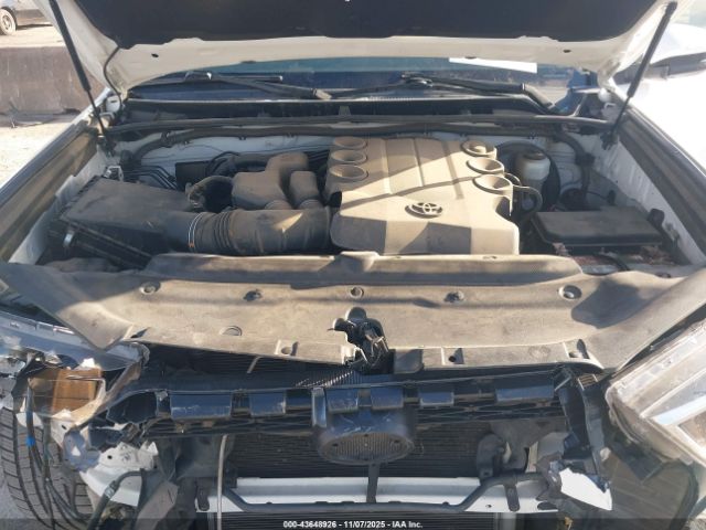 Toyota 4Runner Sr5 Premium Image 11