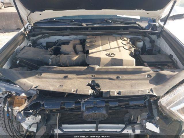 Toyota 4Runner Sr5 Premium Image 11