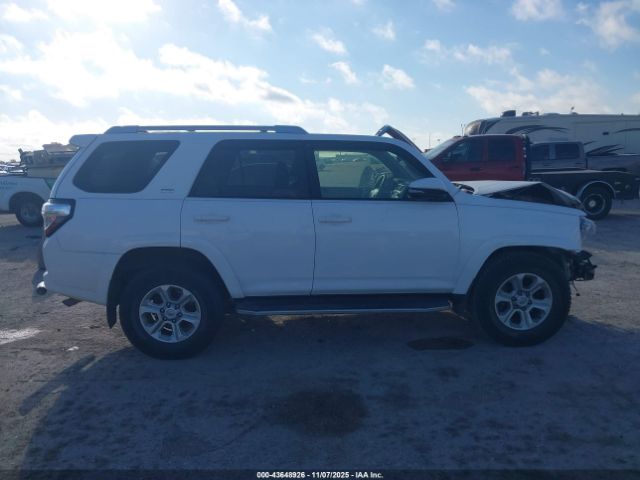 Toyota 4Runner Sr5 Premium Image 4