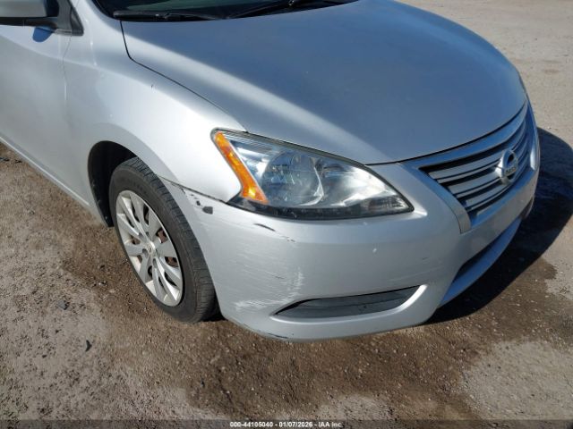 Nissan Sentra S Image 4