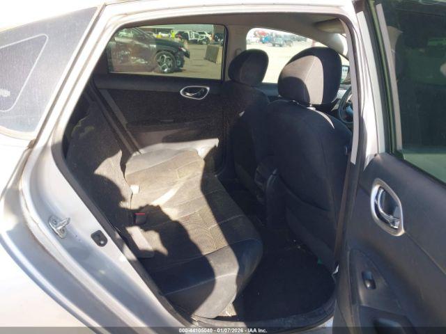 Nissan Sentra S Image 9