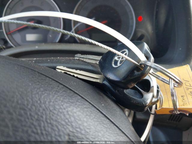 Toyota Corolla S Image 11