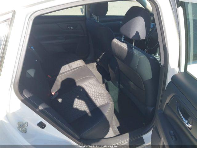 Nissan Altima 2.5 S Image 16