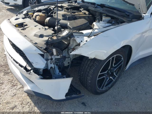 Ford Mustang Ecoboost Premium Image 8