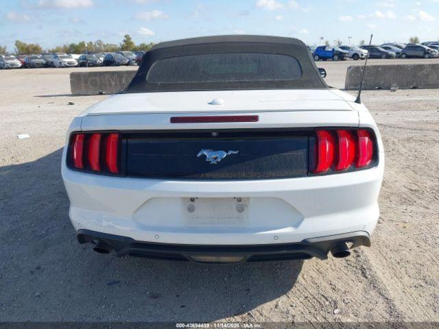 Ford Mustang Ecoboost Premium Image 14