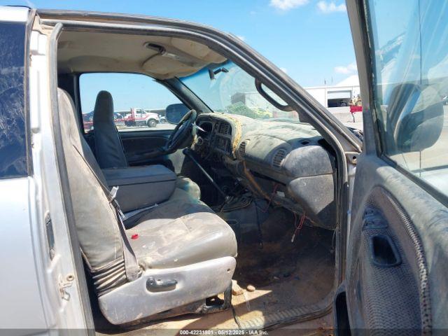 Dodge Ram 2500 St Image 7