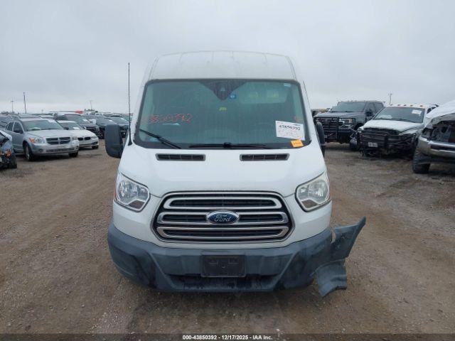 Ford Transit Xlt Image 14