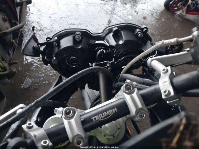 Triumph Motorcycle Tiger 800xc Image 4