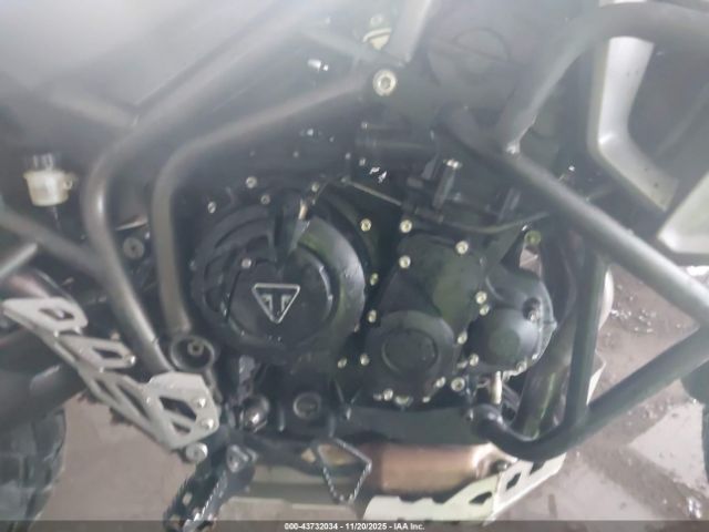 Triumph Motorcycle Tiger 800xc Image 10