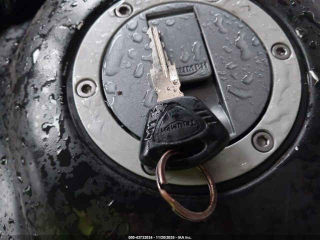 Triumph Motorcycle Tiger 800xc Image 9