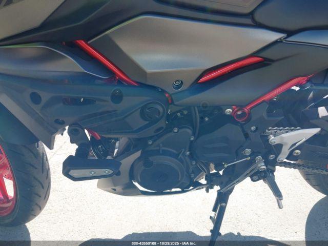 Kawasaki Er500 Image 10