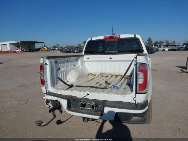 GMC Canyon 4wd  Short Box Elevation Image 14
