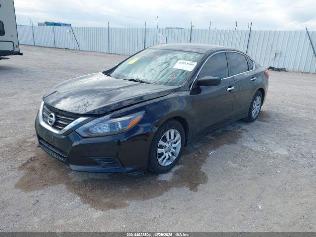 Nissan Altima 2.5 S Image 2