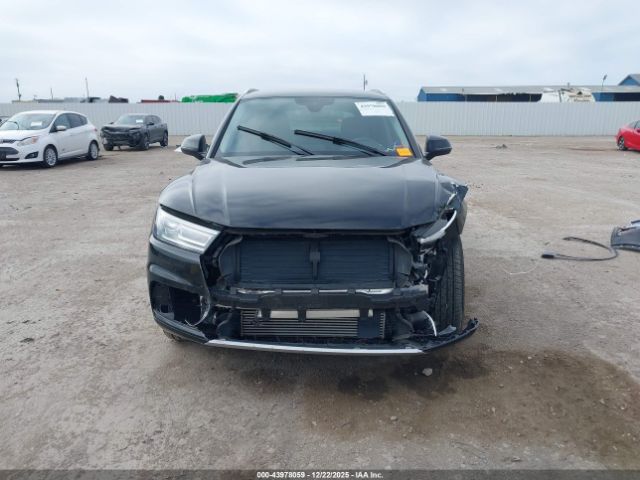 Audi Q5 45 Premium Image 16