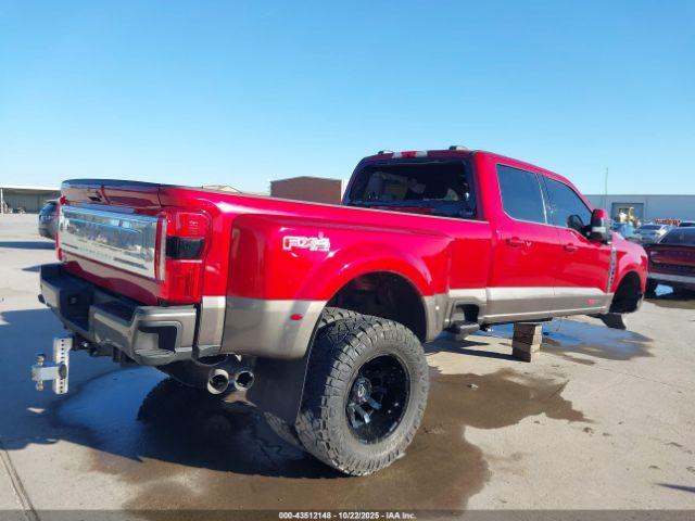 Ford F-350 King Ranch Image 14